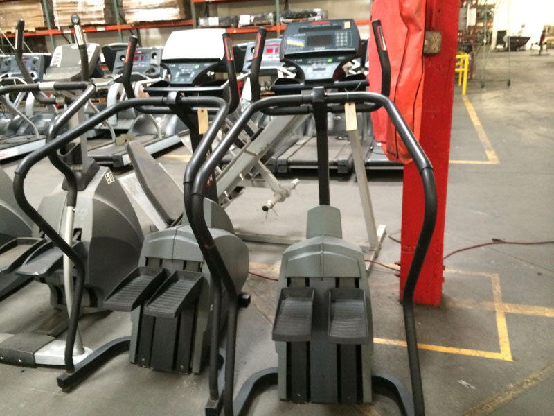 Life Fitness 95Se Commercial Stepper (Classic Style w/ HR) Call Now For Lowest Pricing Guaranteed!