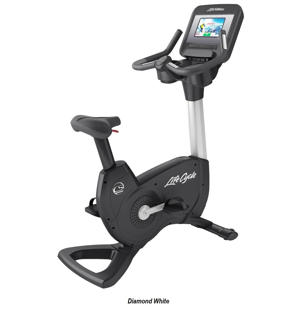 Life Fitness  Discover SI Platinum Club Series Upright Life cycle. Remanufactured. Call 888-502-2348 For Lowest Pricing Guaranty