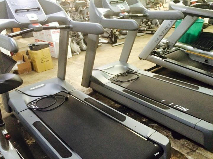 Precor 956i Experience Commercial Treadmill.Call Now For Lowest Pricing Guaranteed!