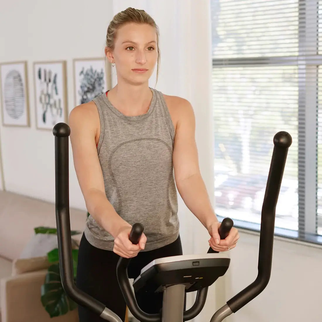 GP Pro Sun Magnetic Elliptical Machine Pre-Programmed Trainer- Lifetime warranty*